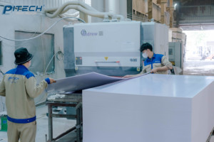 Pitech แผ่นโฟมลามิเนต PVC ระดับพรีเมี่ยมของเวียดนามทนทานเนื้อลายไม้สำหรับผลิตเฟอร์นิเจอร์แผ่นพลาสติก - Product Image 5
