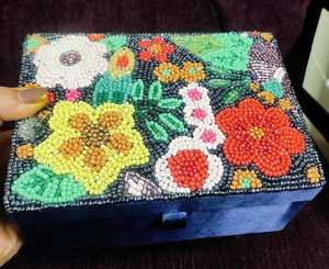 Caja de Joyería Rectangular de Terciopelo B.H CRAFTS, Bordado Floral con Cuentas, Diseño Tradicional, Cierre de Tapa, Decoración para el Hogar, Estuche de Almacenamiento - Product Image 4