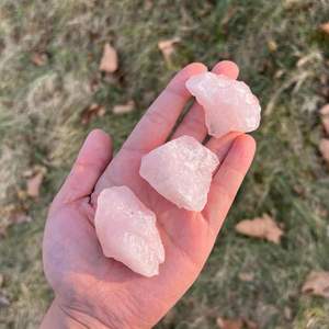 Quartz rose naturel, pierre brute, spécimen minéral, cristal, cadeau, décoration d'intérieur - Product Image 3