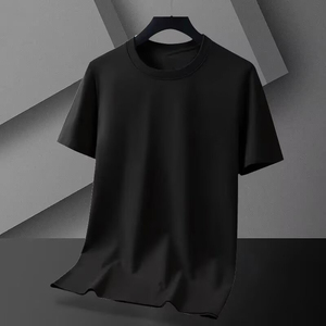 เสื้อยืดคอกลมแขนสั้นผู้ชายผ้าวอร์สเตดคอตตอน 100% ป้องกันขนร่วง ออกแบบโลโก้ตามสั่ง OEM สำหรับฤดูร้อน - Product Image 5