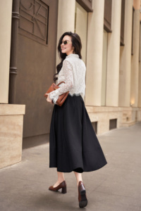 Jupe midi évasée noire élégante et moderne pour femme, taille haute, style tailleur, décontractée, pour le bureau, fournisseur ODM OEM RYAN - Product Image 3