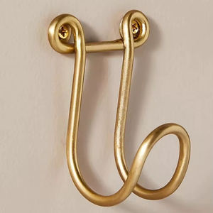 Toallero Metálico de Pared con Acabado Liso Contemporáneo, Duradero y Ecológico, Diseñado para Proyectos de Interiores Modernos - Product Image 1