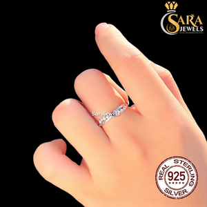 Anillo de Plata 925 con Corazón y Detalles de Diamantes para Mujer, Anillo de Compromiso Romántico con Piedras Preciosas, Disponible a Buen Precio - Product Image 2