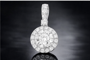 สร้อยคอเงินแท้ 925 ชุบโรเดียม ดีไซน์วงแหวนคู่ประดับเพชรโมอิสซาไนต์ สำหรับผู้หญิง แฟชั่นเครื่องประดับจี้ห้อยคอสำหรับงานปาร์ตี้ - Product Image 4