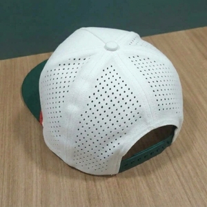 Gorra de Golf de 5 Paneles con Bordado 3D Personalizado OEM, Perforada con Corte Láser, Visera Precurvada, Estructurada, MOQ Bajo, ODM - Product Image 6