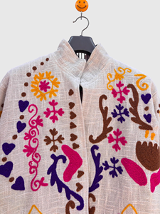 Veste florale brodée à la main, col mandarin, manches longues, en coton, pour femme, style Prairie Chic, idéale pour le printemps - Product Image 4