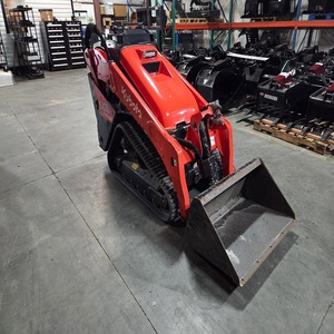 Chargeuse compacte Kubota à chenilles, moteur à essence, 92 kW, haute efficacité, avec boîte de vitesses, roulements et pompe - Product Image 3