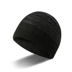 Bonnet tricoté unisexe à blocs de couleur en acrylique, chaud et rayé pour l'hiver, pour adultes, décontracté et d'extérieur - Product Image 3