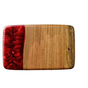 Tabla de cortar geométrica de madera y resina epoxi para cortar frutas, verduras y carne, tabla de cortar de lujo para uso en la cocina. - Product Image 2