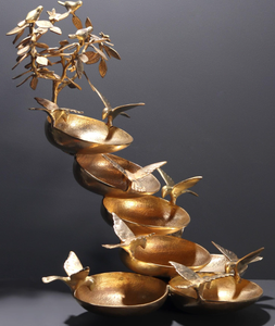 Meilleur Bain d'oiseaux de 2026 pour un jardin élégant et respectueux des oiseaux, Bain d'oiseaux en métal, Bol en aluminium couleur laiton antique, Fait main - Product Image 1