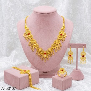 France Mayotte Reunion Comoros Elegant Zinc Alloy Solid Gold Plated Natural Trendy Wedding Design Women's Necklace Earrings Set - Product Image 6