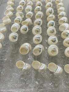 Copas de Vino Hechas a Mano con Conchas Marinas de Vietnam para Importadores, Distribuidores, Tiendas de Regalos y Marcas de Decoración del Hogar - Product Image 1