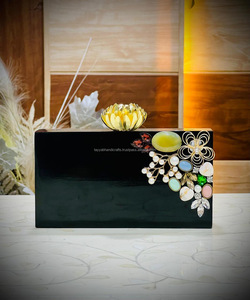 Pochette de luxe en résine acrylique de créateur moderne Sacs de soirée de mariage d'Inde - Product Image 1