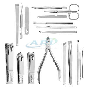 Kit professionnel de soins des ongles et pédicure : coupe-ongles, limes, polissoirs, repousse-cuticules, outils de soin des pieds - Product Image 2
