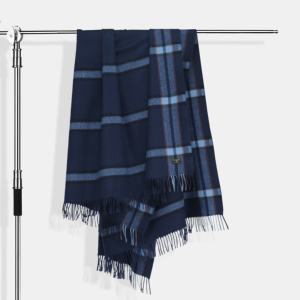 Plaid 100% cachemire de Mongolie 130*170cm - Product Image 1