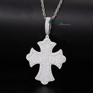 Pendentif croix en diamant de laboratoire, argent 925 plaqué rhodium, taille brillant rond, micro-pavé, breloque de luxe pour homme - Product Image 3