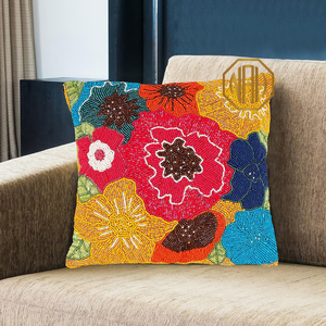 Funda de Almohada Cuadrada de Poliéster 100% con Rayas Amarillas y Rojas y Adornos Florales, Funda de Cojín Bordada a Mano Personalizable para Hotel - Product Image 4