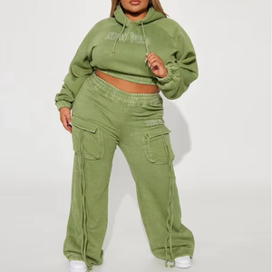 Ensemble de survêtement vert olive pour femme, à capuche, manches longues, avec poches latérales, coupe décontractée, imprimé lettres, pour l'automne - Product Image 4