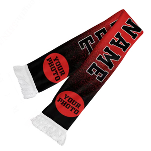 Écharpe de sport longue pour supporters de football avec design personnalisé (nom et photo), rouge, noir, blanc, bord frangé, en acrylique. - Product Image 1