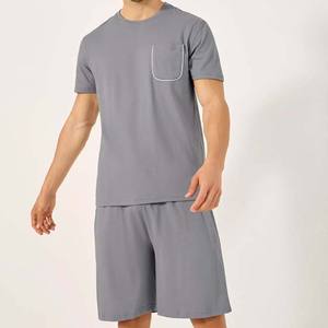 Ensemble tendance d'été pour hommes, t-shirt à manches courtes et short imprimé respirant pour l'été, matière coton polyester, toutes tailles - Product Image 1