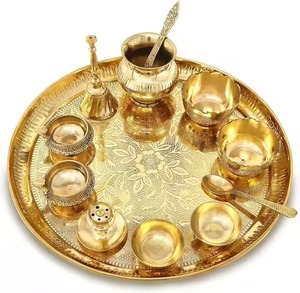 Plato de Templo Clásico de Latón para Pooja, Artesanía Tradicional de Estilo Étnico - Product Image 1