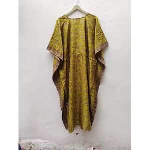 Kaftan en soie à imprimé floral pour femme Ethinic Craft Hub, confortable, idéal comme paréo de maillot de bain - Product Image 3