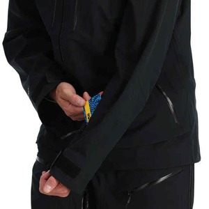 Veste de ski noire imperméable personnalisée pour homme avec technologie coupe-vent, respirante, chaude, à capuche zippée, pour l'hiver et le snowboard - Product Image 5