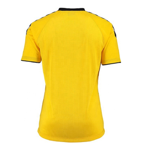 Camiseta de fútbol de poliéster 100% de estilo moderno para hombre, fabricada en Pakistán, con diseño de logotipo personalizado. - Product Image 3
