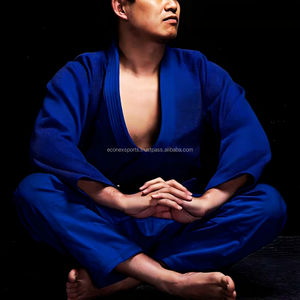 Uniforme de karaté noir pour hommes, polyester à séchage rapide de meilleure qualité, options personnalisables, fonction extensible, vente à chaud de vêtements de karaté - Product Image 1