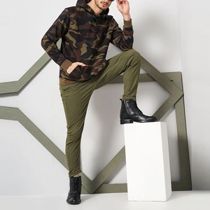 Sweat-shirt à capuche en polaire solide, respirant, séchage rapide, coupe classique, en molleton bouclette, avec poches, pour l'automne, style décontracté - Product Image 4