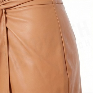 Jupe courte en similicuir à taille haute pour femmes, couleur unie, style sexy, toutes saisons - Product Image 5