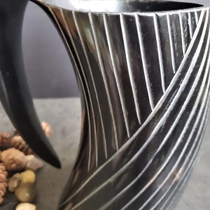 FAIZA CRAFT Vente en gros de mugs à boire en corne de buffle de style viking, finis à la main, polis, imperméables, forme naturelle - Product Image 5