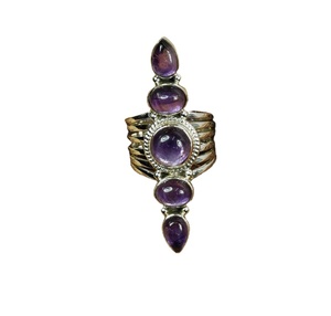 ARTS JEWELS Bague de créateur fantaisie en argent sterling 925 avec pierre principale en améthyste violette naturelle, sertie en canal, style ethnique, faite à la main - Product Image 1