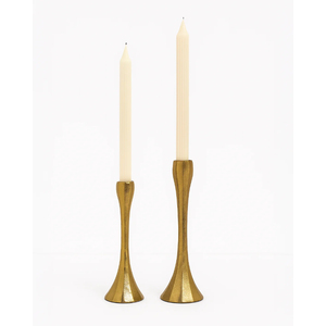 Support de bougie conique minimaliste en laiton, bougeoir de luxe en métal doré texturé pour centres de table de mariage et salles à manger d'hôtels modernes - Product Image 1