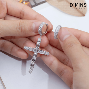 Boucles d'oreilles croix en or massif 18 carats avec diamants cultivés en laboratoire, taille brillant rond, pour femmes et hommes DJ 456 - Product Image 6