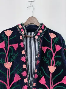 เสื้อแจ็คเก็ตซูซานีปักลายดอกไม้สีน้ำเงินกรมท่าแบบวินเทจ แขนยาว คอตั้ง ทำมือ สไตล์โบฮีเมียน เสื้อคลุมฤดูหนาว - Product Image 3