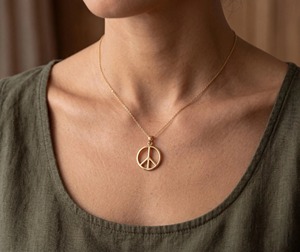 Colgante de Plata de Ley 925 con Símbolo de Paz, Bañado en Oro, Colgante Minimalista Personalizado con Círculo, Joyería con Signo de Paz - Product Image 6