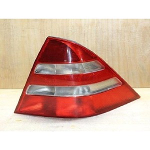 Feu arrière droit d'occasion pour Classe S A2208200264 - Product Image 1