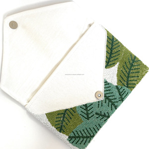 Bolso de Mano Casual de Seda con Cuentas de Hojas Tropicales Plegable y Duradero para Mujer, Cierre Magnético, Estilo Boho de Verano, Tema de Jungla, Bolso de Noche - Product Image 4