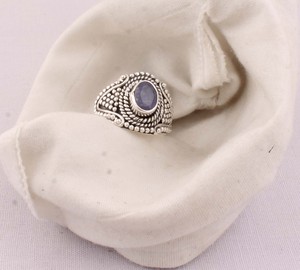 Bague de mariage en Tanzanite naturelle, artisanale, en argent sterling 925, style classique vintage, avec granulation antique, pour femme, idéale pour les fêtes - Product Image 1