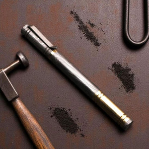 Elegante Instrumento de Escritura de Acero con Patrón de Damasco, Pluma de Lujo Hecha a Mano para Uso en Oficina, Negocios y Escuela - Product Image 5