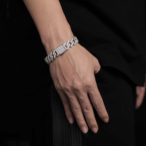 Pulsera de diamantes personalizada de lujo, muy demandada, con acabado plateado, para bodas y fiestas, disponible a un precio razonable. - Product Image 4