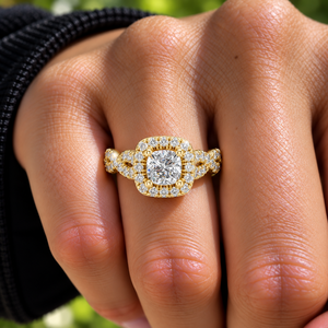 แหวนเพชรทรงคุชชั่นคัท เพชรเลี้ยงในห้องปฏิบัติการ ทอง 14K 18K ประดับเพชรแบบเฮโล ทวิสต์ พาเว่ น้ำหนัก 0.85 กะรัต DEF VVS เครื่องประดับชั้นดีสำหรับผู้หญิง แหวนแต่งงานสำหรับเจ้าสาว ODM - Product Image 2