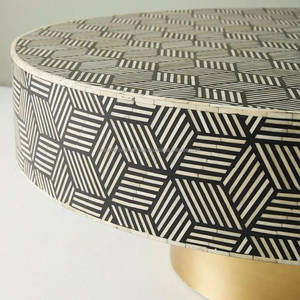 Tu espacio con una mesa de centro con incrustaciones de hueso Decoración única para una elegancia atemporal - Product Image 1