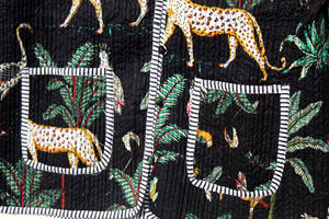 เสื้อแจ็คเก็ตผ้าฝ้ายบุผ้านวมสำหรับผู้หญิง สไตล์โบฮีเมียน วินเทจ แบบกิโมโน แต่งแถบลาย  ใส่ได้สองด้าน ทำมือ ดีไซน์เปิดด้านหน้า เสื้อโค้ทแบบใหม่ - Product Image 3