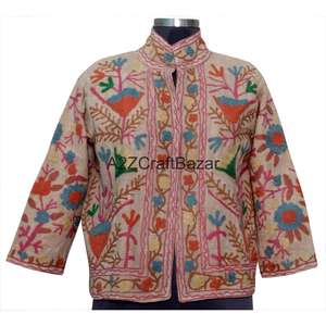 Veste bomber pour femme en coton 100% pur, broderie Suzani faite à la main, motif floral, avec tissu TNT doux pour le printemps/l'hiver - Product Image 1