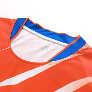 Ensemble de maillots de football personnalisés à rayures et imprimé animal pour l'hiver, unisexe, col en V, sans manches, 100% polyester, anti-humidité, uniforme ajusté - Product Image 4