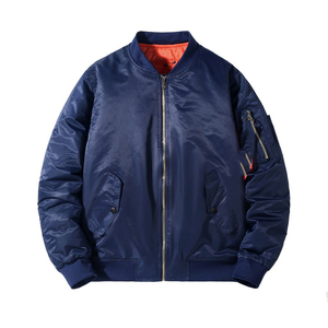 Blouson universitaire unisexe noir en laine avec boutons blancs et bordure rayée, coupe classique, coupe-vent, tenue d'hiver formelle - Product Image 3