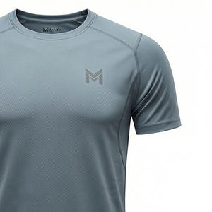 T-shirt de sport respirant pour homme, idéal pour la course à pied, la gym et l'entraînement, vêtements de sport de haute performance, MaluzaIndustries - Product Image 2