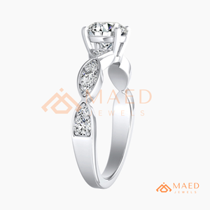 แหวนหมั้นมอสซาไนต์ทรงกลม เงินแท้ 925 ประดับเพชรด้านข้างแบบ Pave Band แหวนแต่งงาน ดีไซน์คล้ายเพชร - Product Image 5